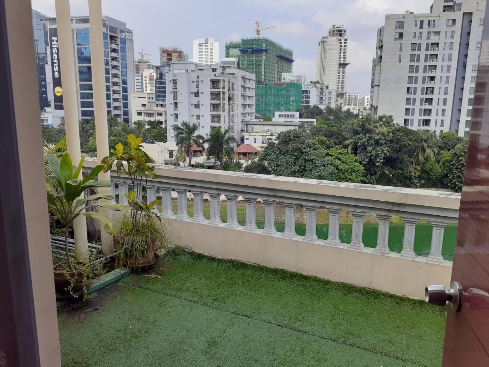 Amazon Lilly Lake View Residence Dhaka Esterno foto
