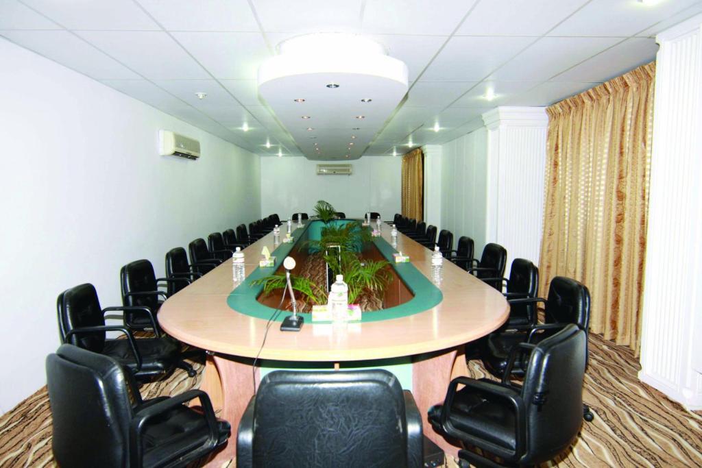 Amazon Lilly Lake View Residence Dhaka Esterno foto