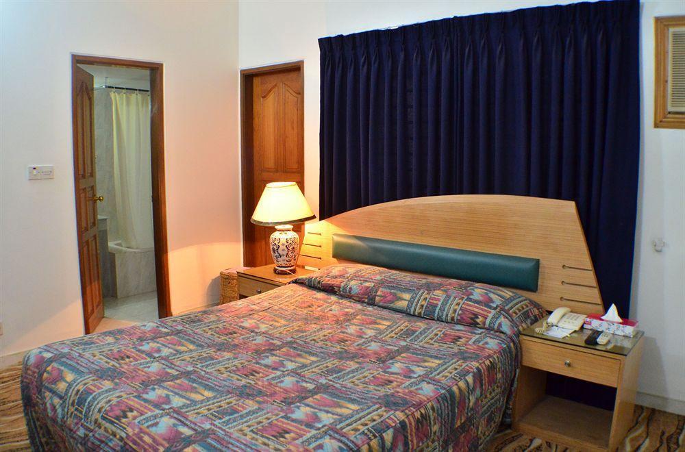 Amazon Lilly Lake View Residence Dhaka Esterno foto