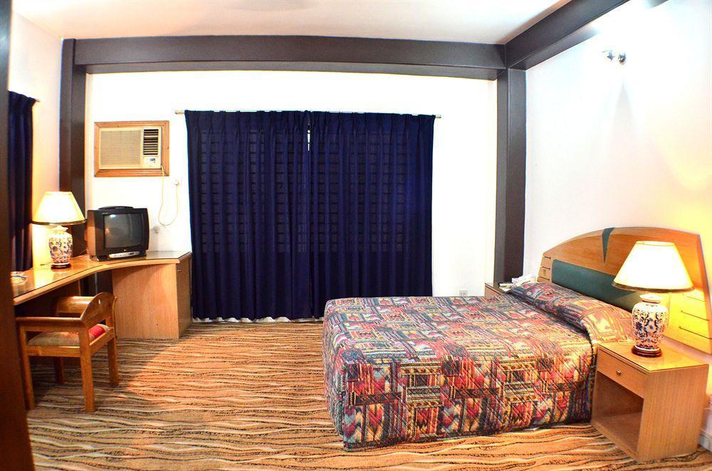 Amazon Lilly Lake View Residence Dhaka Esterno foto