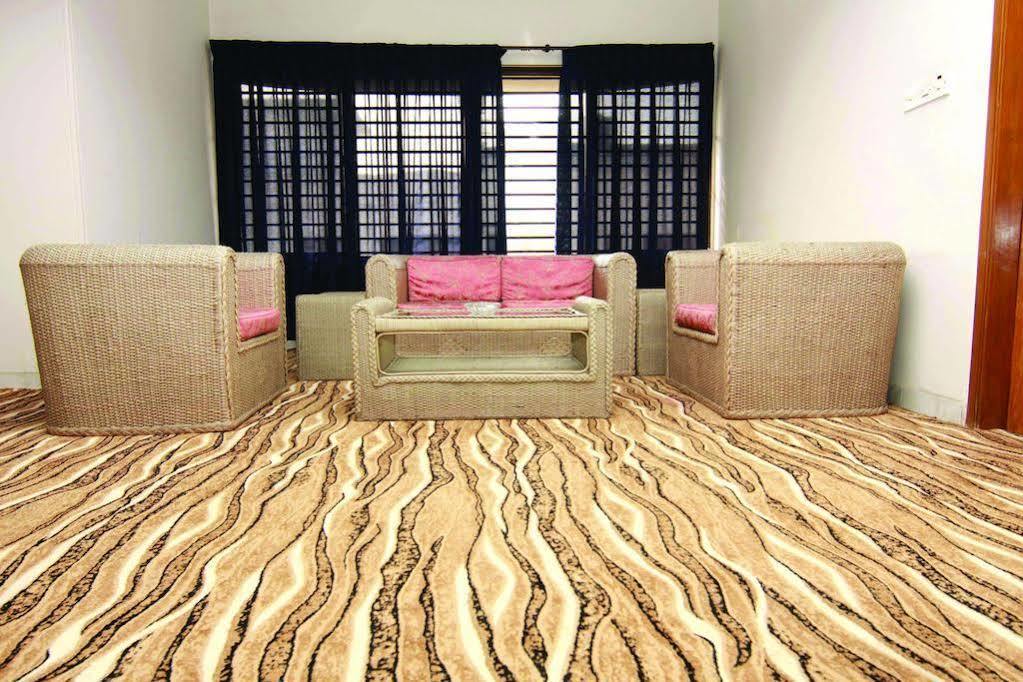 Amazon Lilly Lake View Residence Dhaka Esterno foto