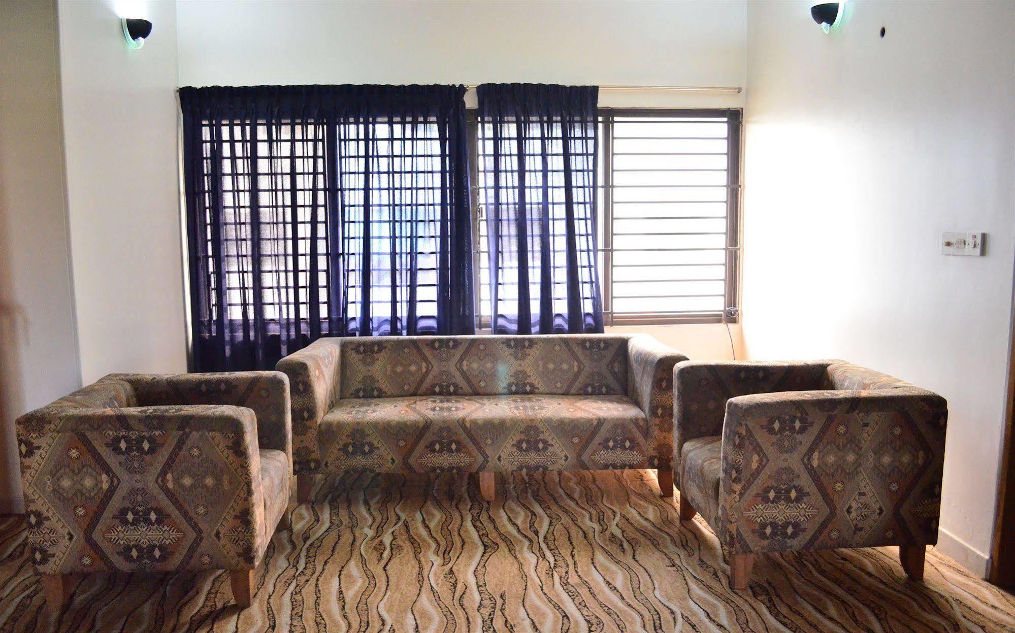 Amazon Lilly Lake View Residence Dhaka Esterno foto
